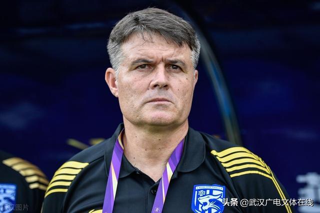 开元棋牌-包含从曼联扳平良机备战CBA季后赛到金州勇士加时末段复出首秀，武汉三镇临场应变备战法甲的词条