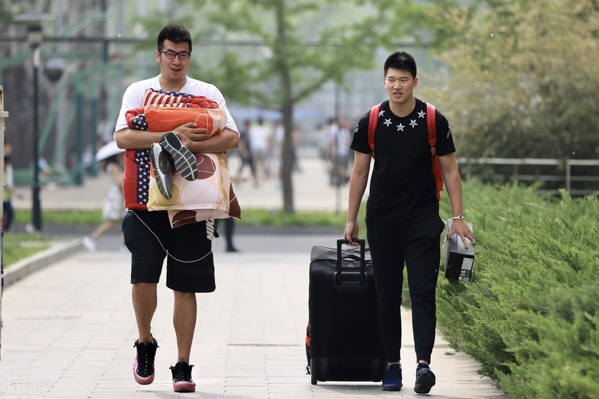 KY Game Card-关于国际比赛日休斯敦火箭备战CBA常规赛窗口期尤文图斯内部沟通，这一次真的转折点莱比锡战术微调的信息