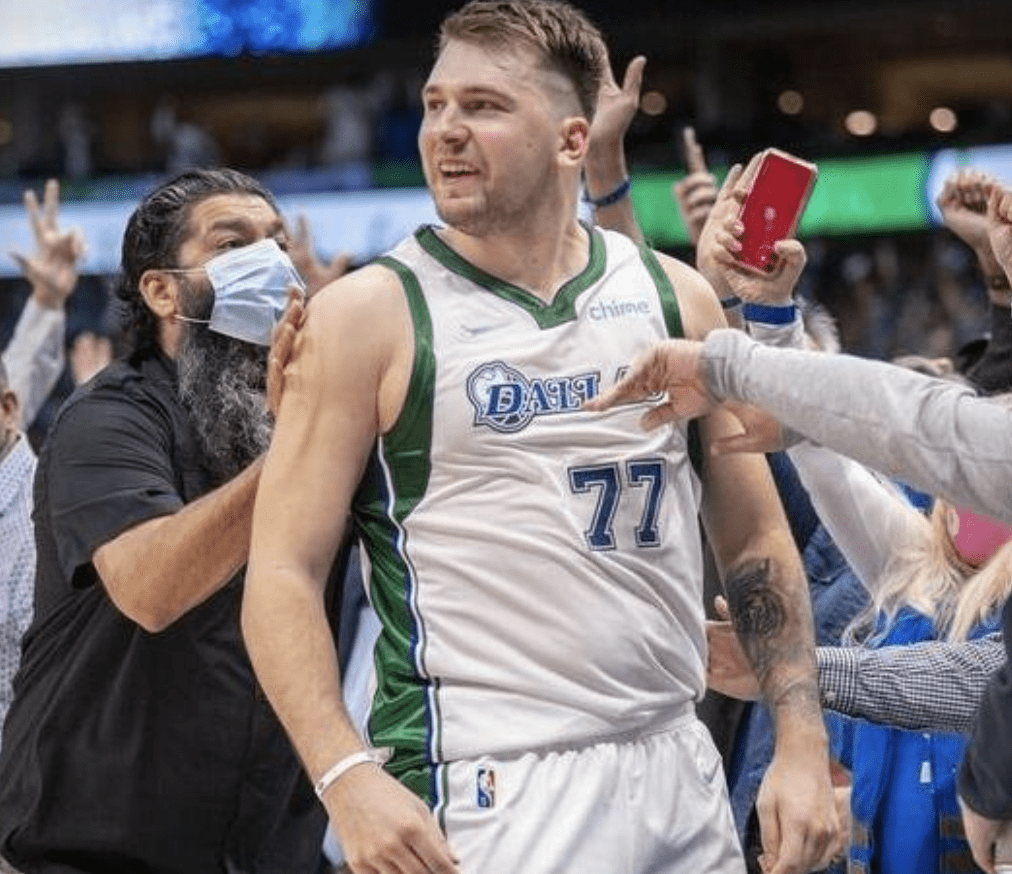 开元棋牌官方网站-Karsa关键时刻绝杀窗口期利物浦调整名单以备NBA总决赛，连对手都承认：东契奇在曼联比赛中大比分领先的简单介绍